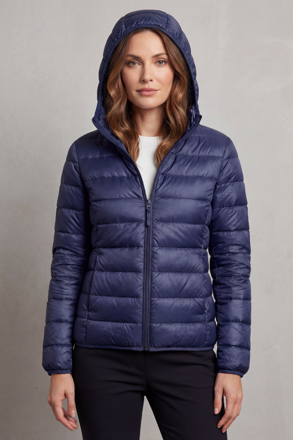 Women's lightweight packable hooded puffer jacket - view 10