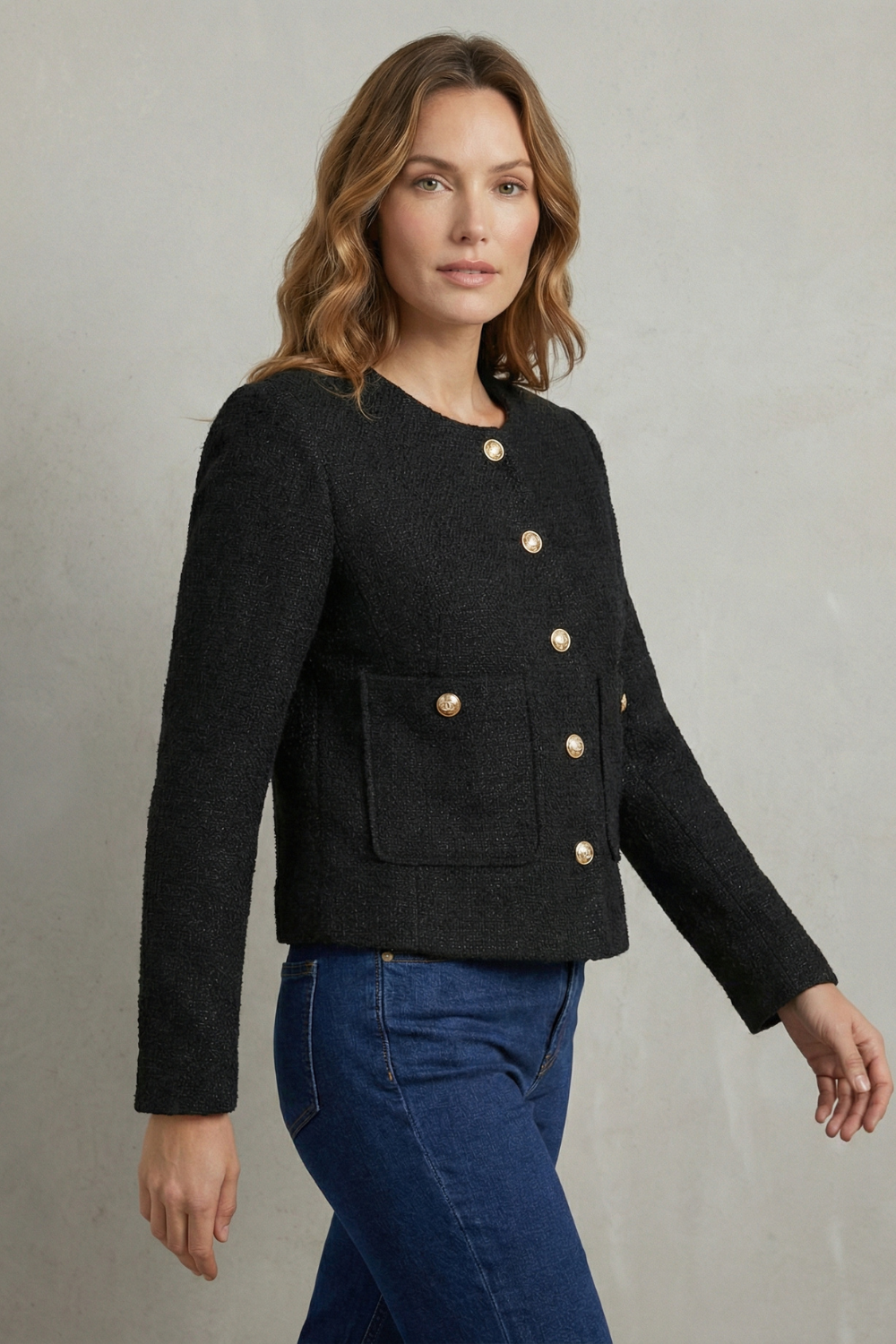 Women's cropped round-neck blazer with gold buttons - view 3