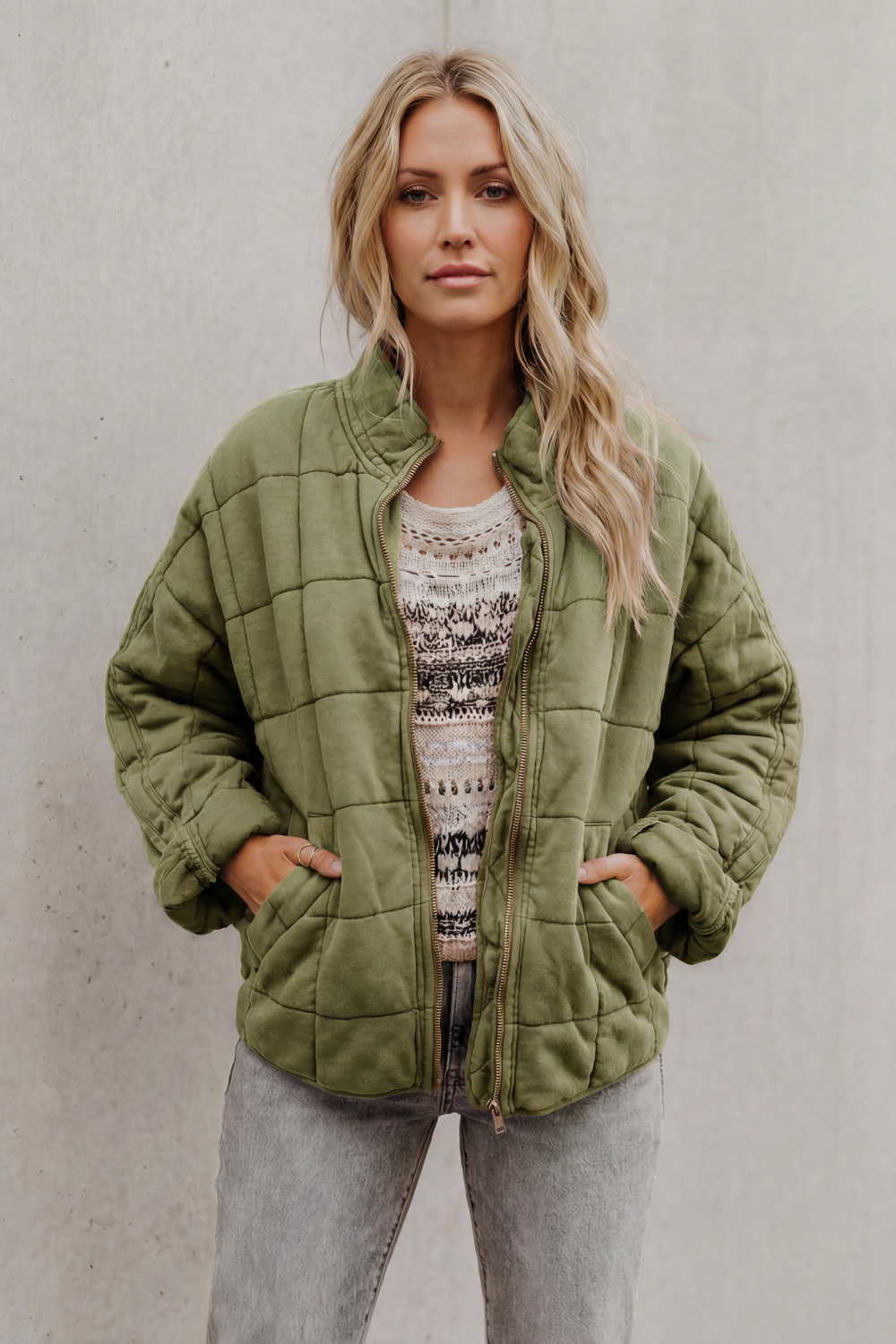 Women's quilted jacket with high collar - view 8