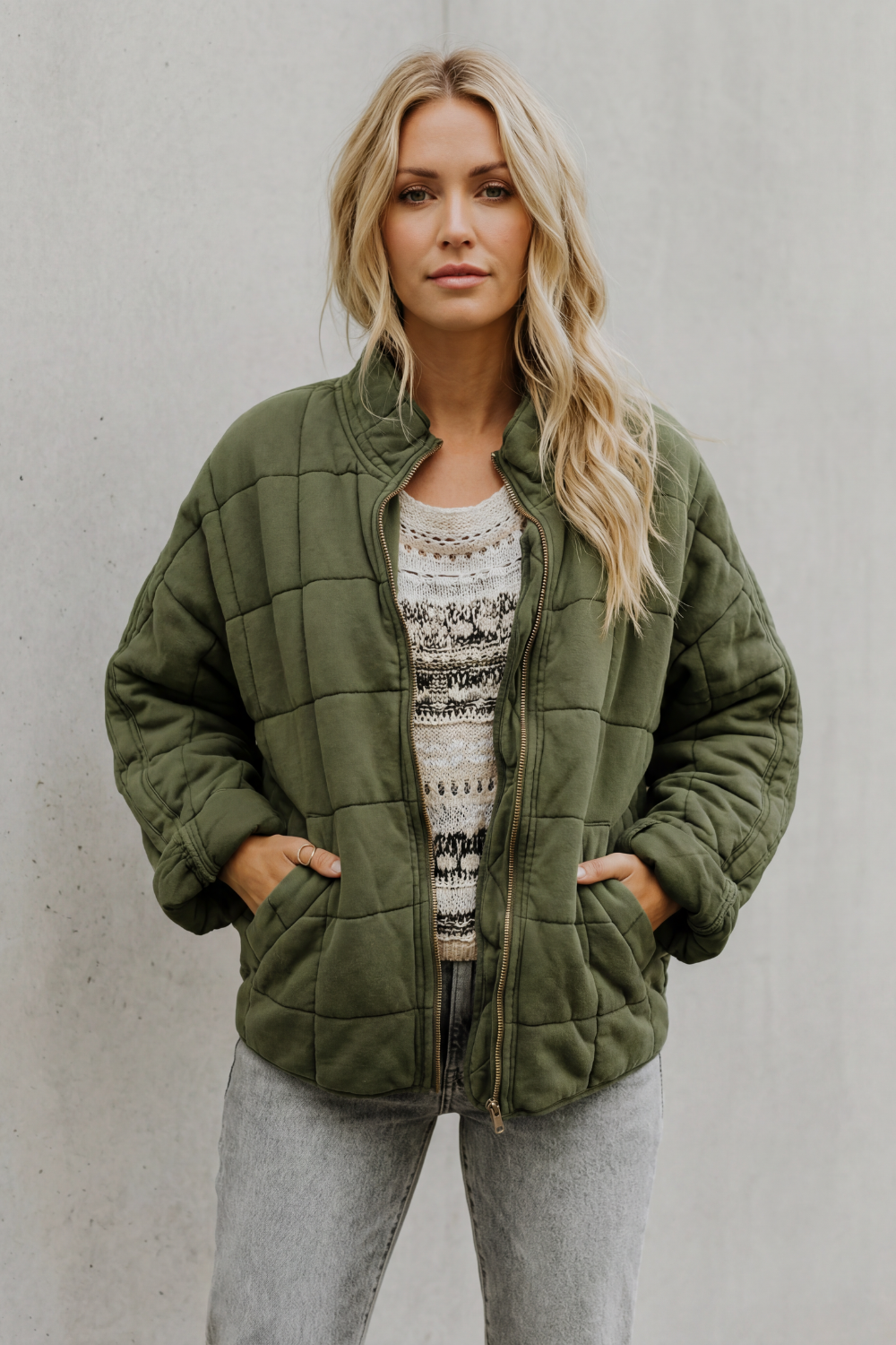 Women's quilted jacket with high collar